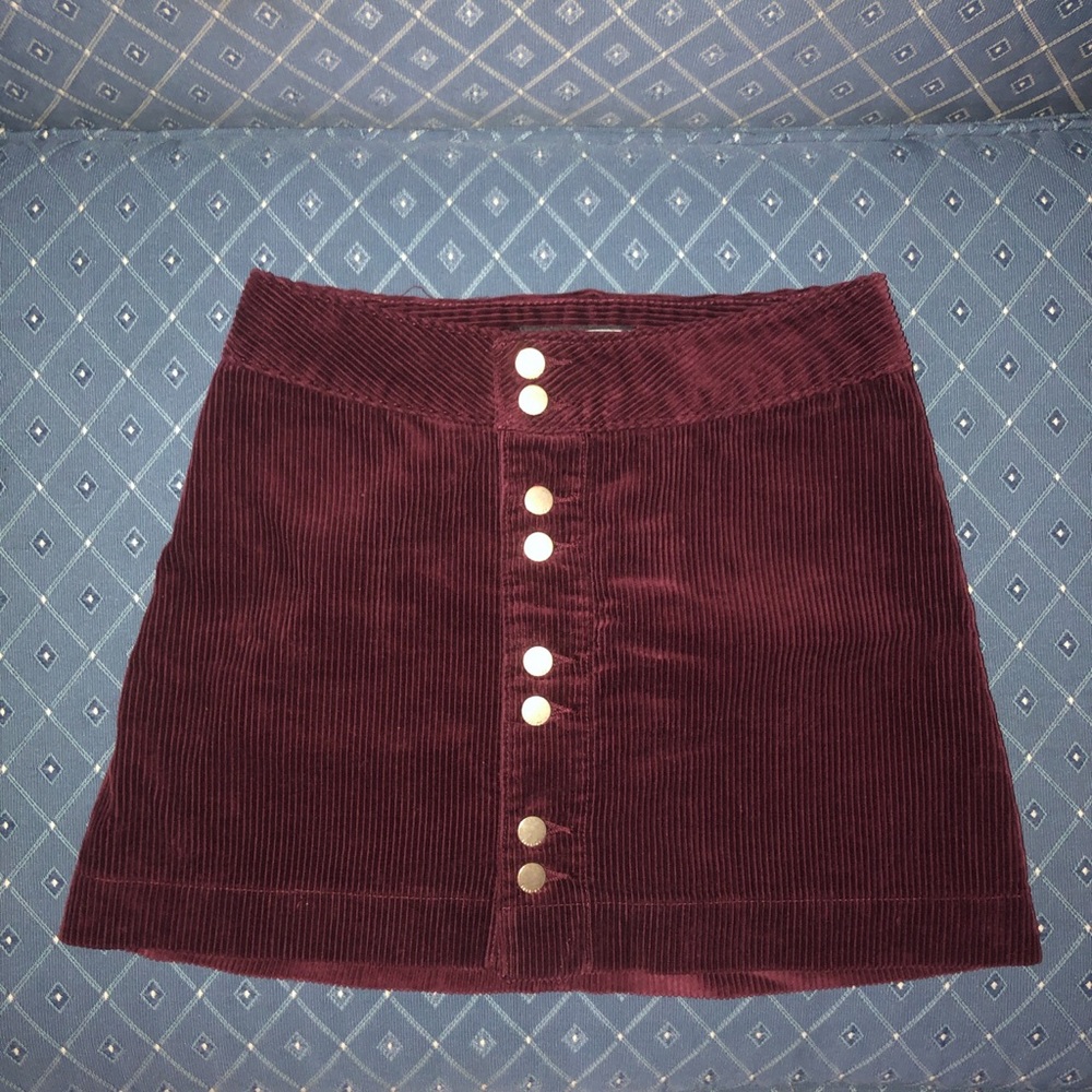 Abercrombie & Fitch burgundy corduroy button up skirt SIZE 2